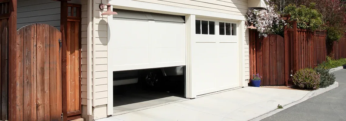Repair Garage Door Won't Close Light Blinks in Port Charlotte
